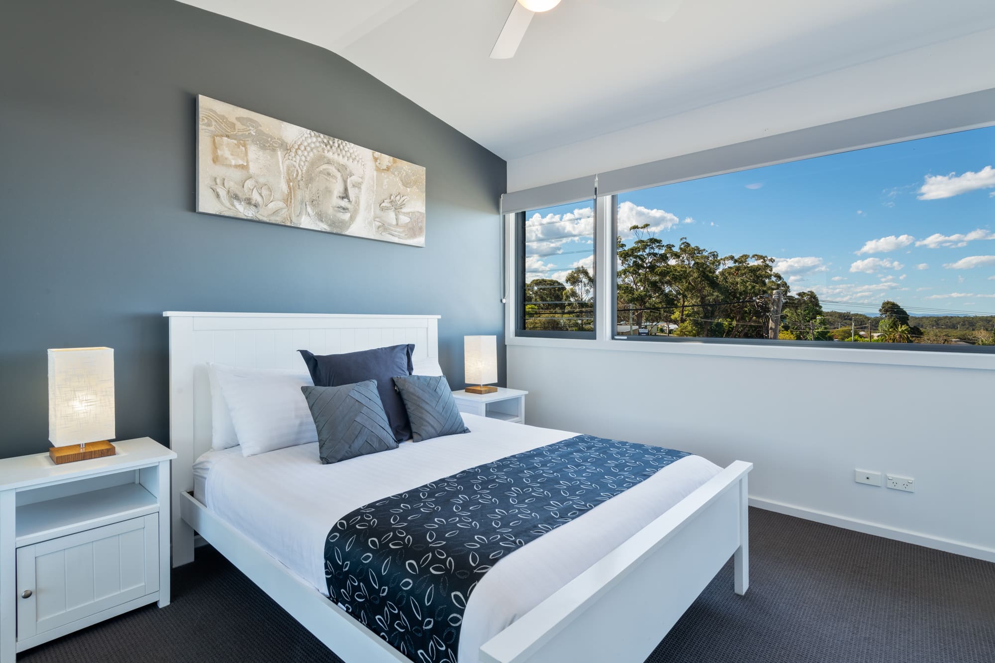 Nautilus Jervis Bay: queen bedroom in Orion apartment accommodation in Huskisson