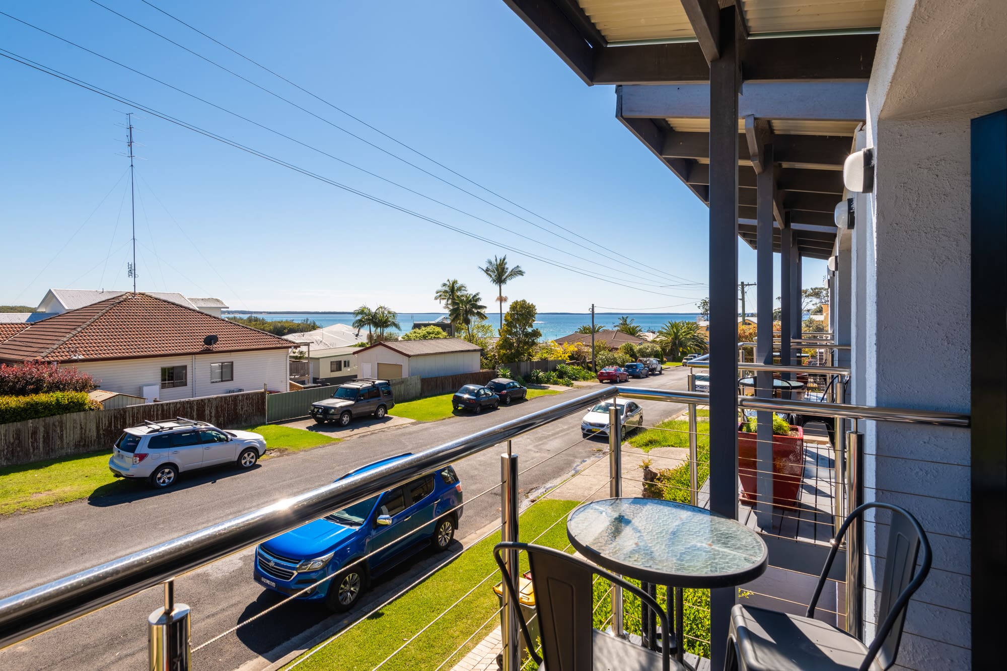 Nautilus Jervis Bay: ocean view balcony in Orion apartment accommodation in Huskisson