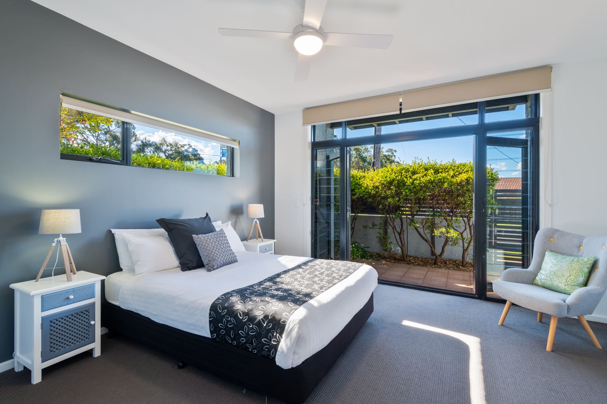 Nautilus Jervis Bay: bedroom in Orion apartment accommodation in Huskisson