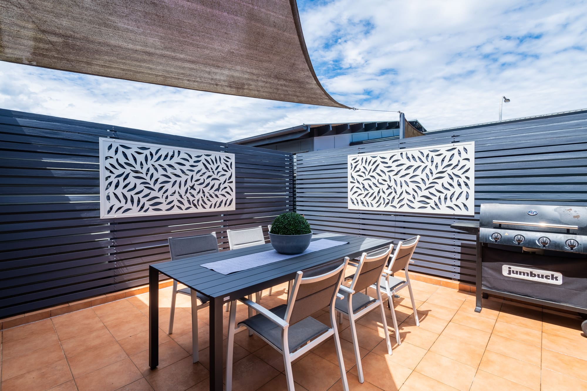 Nautilus Jervis Bay: patio bbq in summercloud apartment Huskisson holiday accommodation